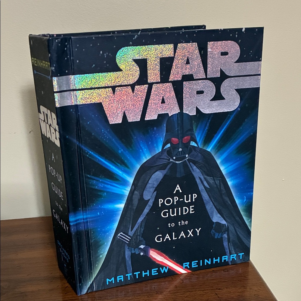 STARS WARS - A POP-UP GUIDE TO THE GALAXY